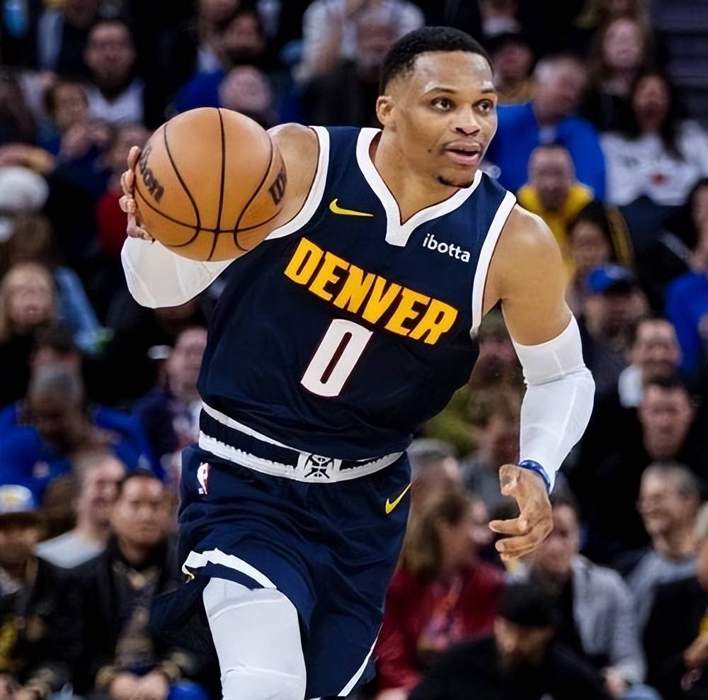 [篮球公园]重返五棵松 北京男篮力克上海.